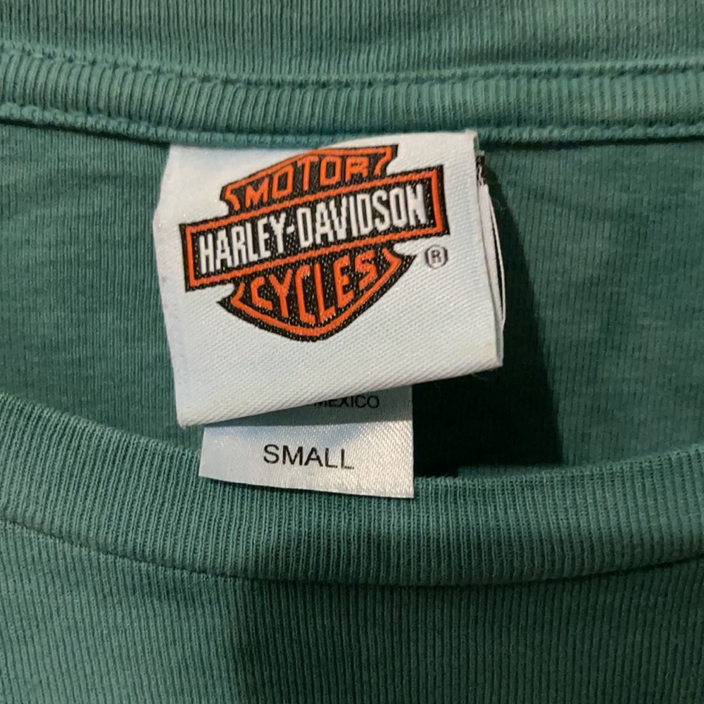 Shirt - Picture 2 of 2